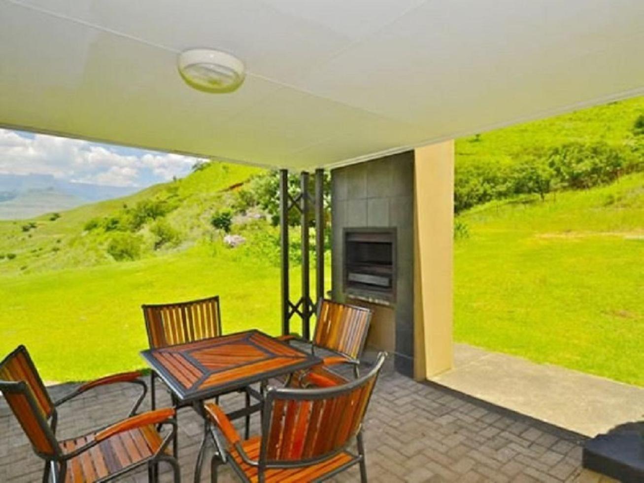 Hlalanathi Drakensberg Resort バーグビル エクステリア 写真