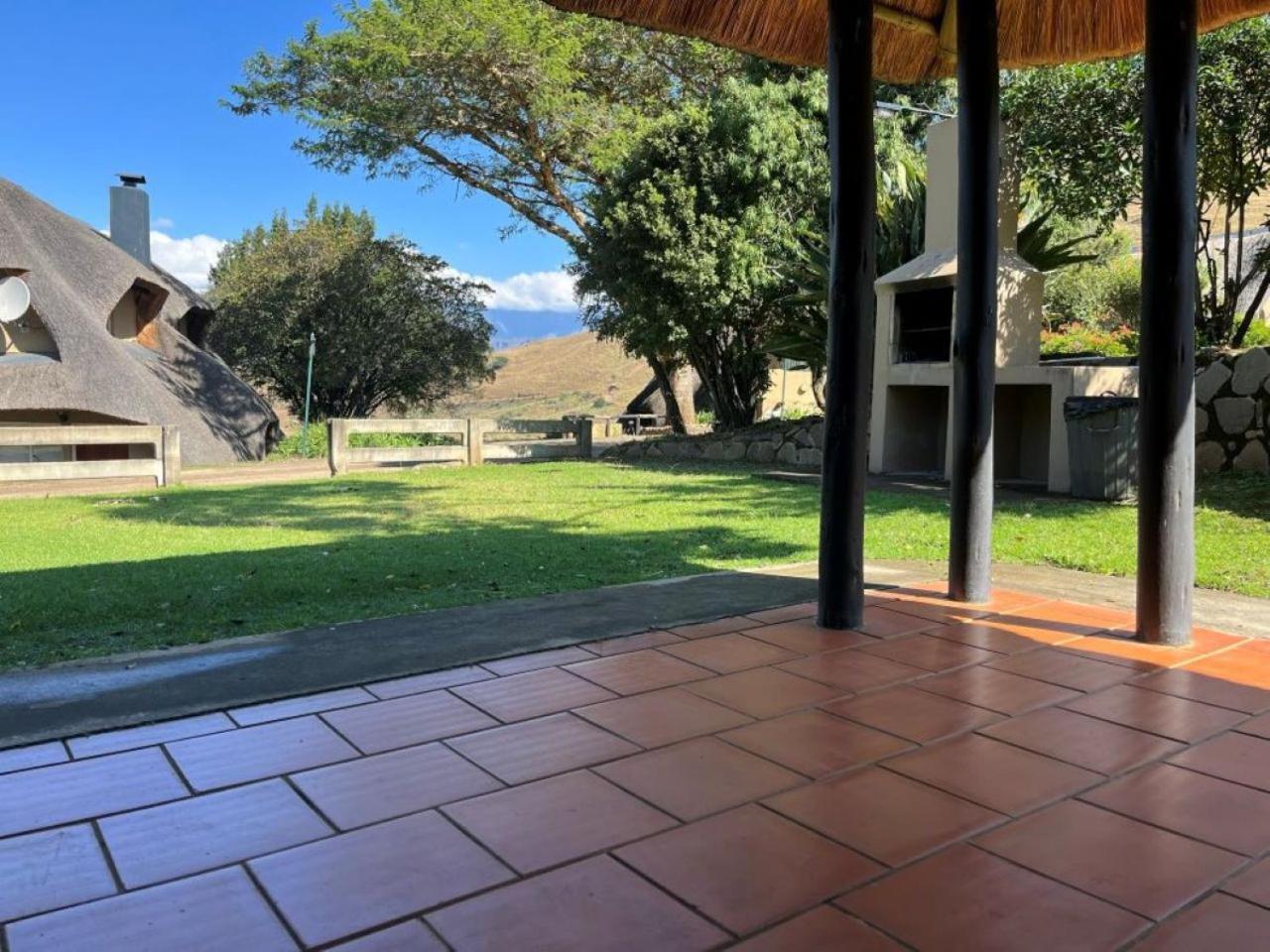 Hlalanathi Drakensberg Resort バーグビル エクステリア 写真